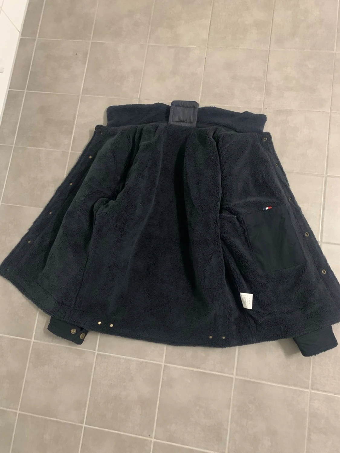 Mörkblå fältjacka med bruna detaljer - 1