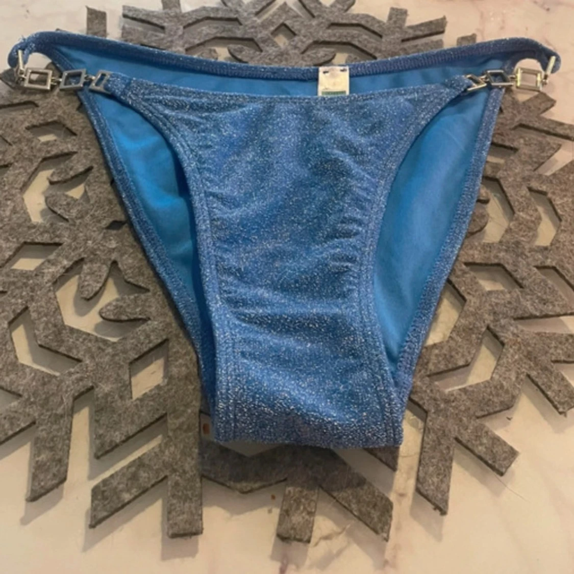 Blå glittrig bikiniunderdel Censored S