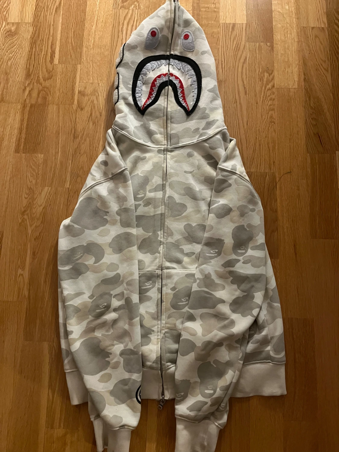BAPE camo shark hoodie med dragkedja - 1