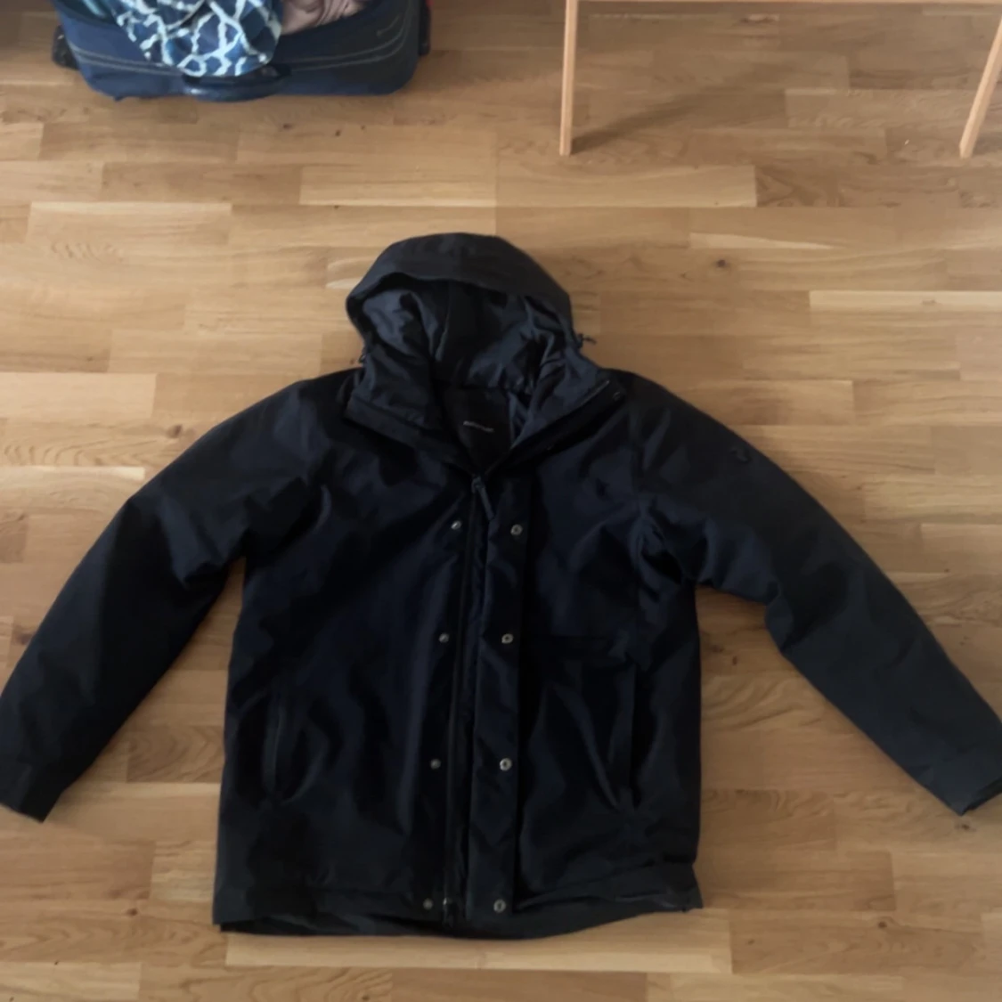 Svart vinterjacka Peak Performance