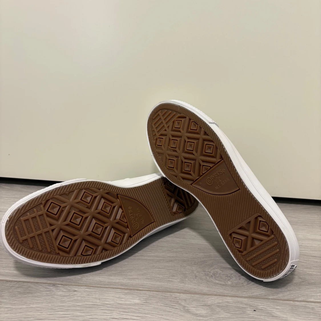 Converse sneakers - 1