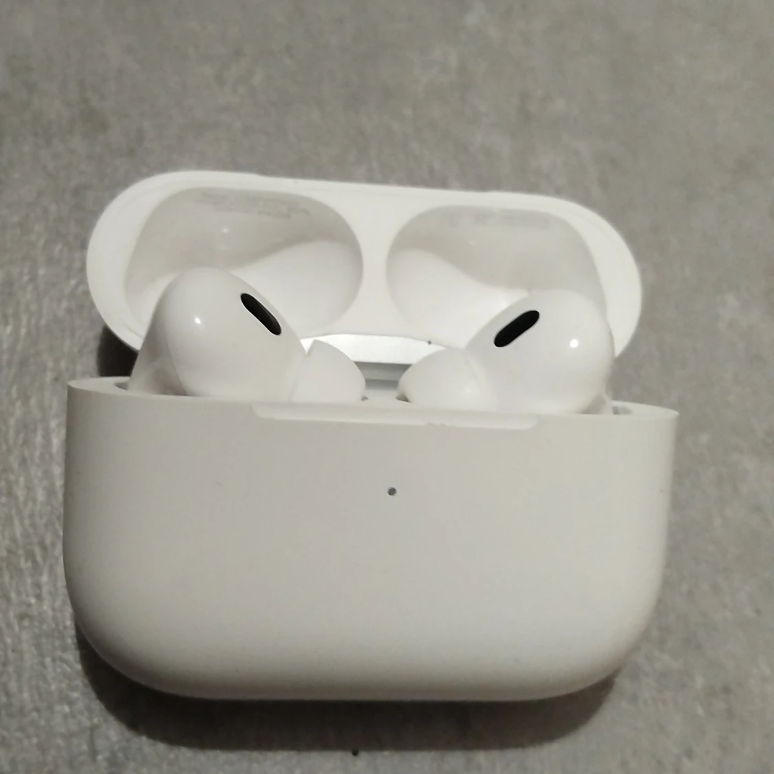 AirPods Pro 2nd Generation med MagSafe-laddningsetui - 4