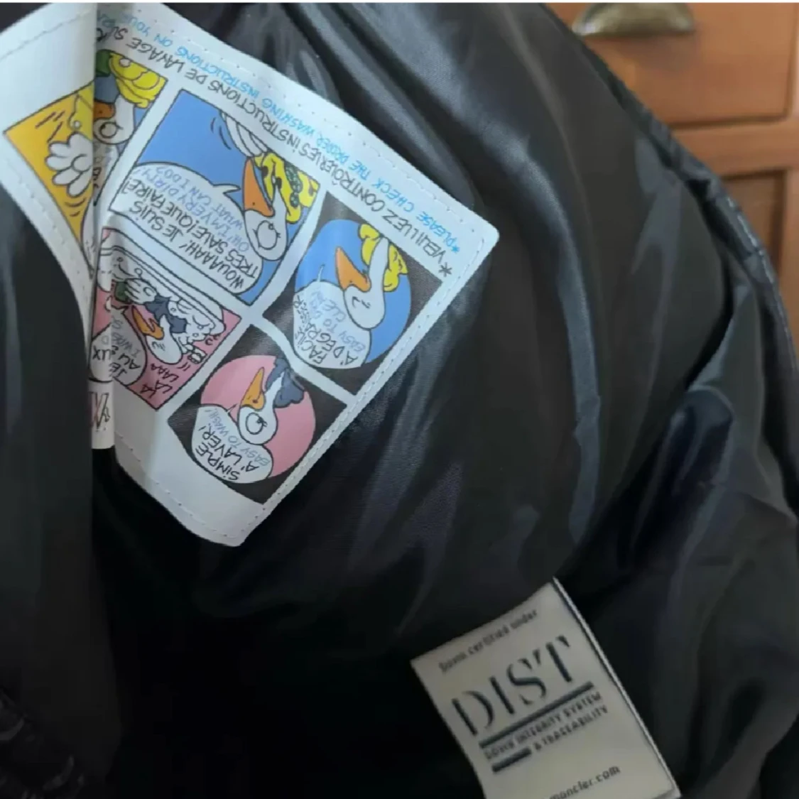 Svart dunjacka från Moncler+NFC tag - 1