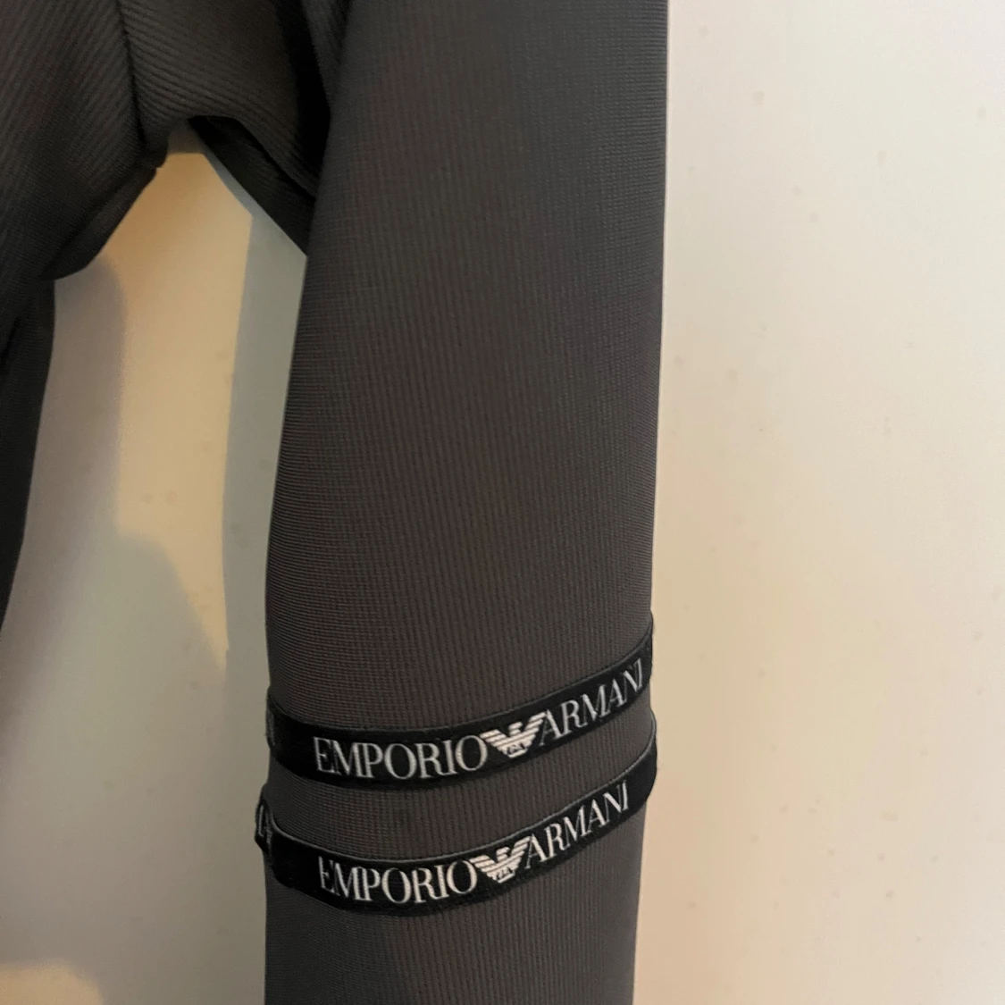 Grå långärmad tröja från EA7 Armani - 1