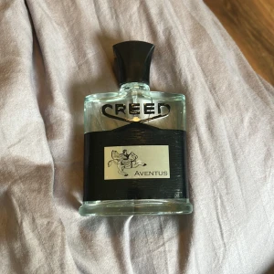 Creed Aventus parfymflaska - Säljer min creed aventus! 