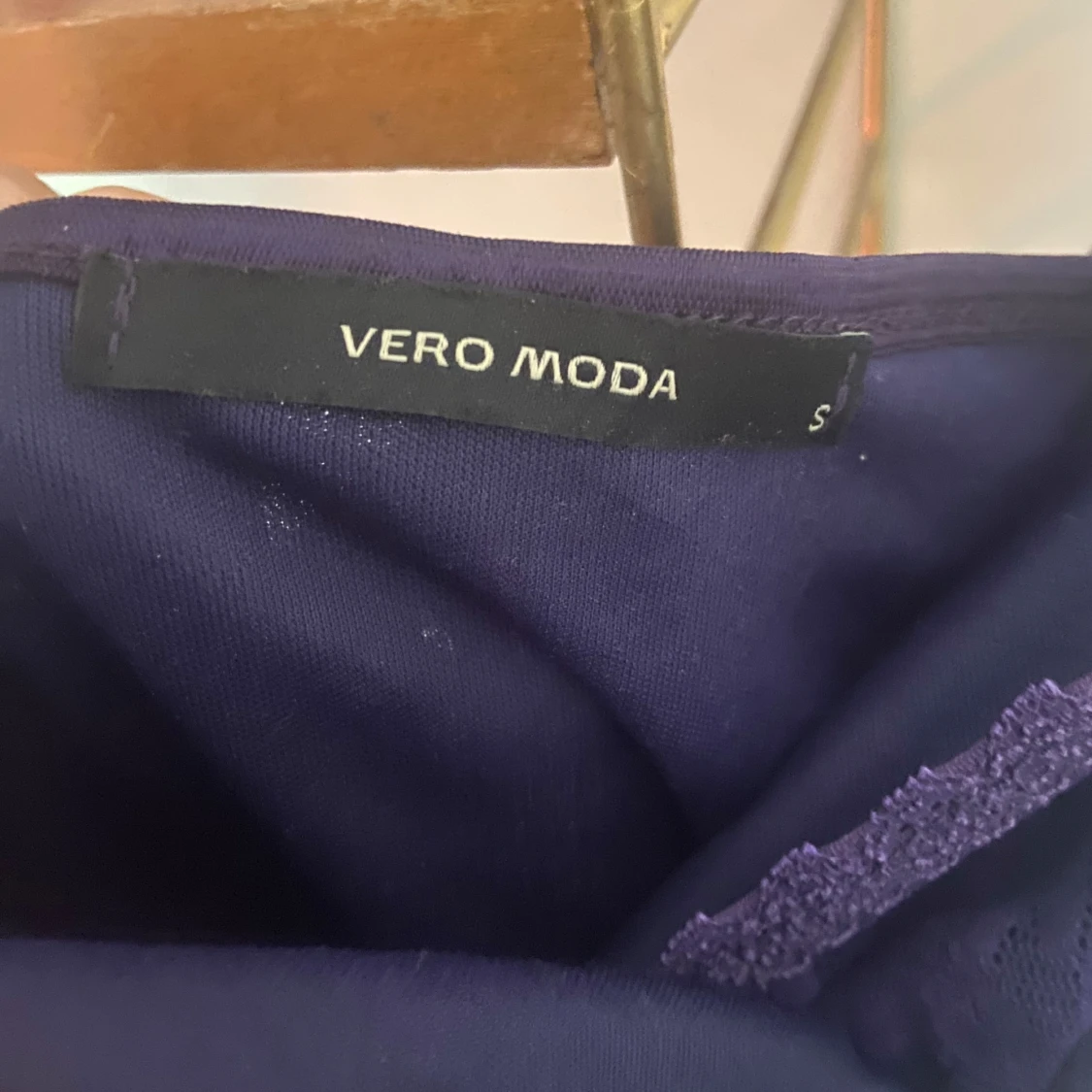 Lila spetslinne  - 2