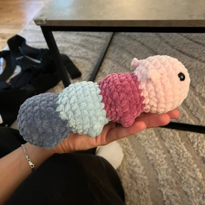 Virkad larv  - Virkad av mig 