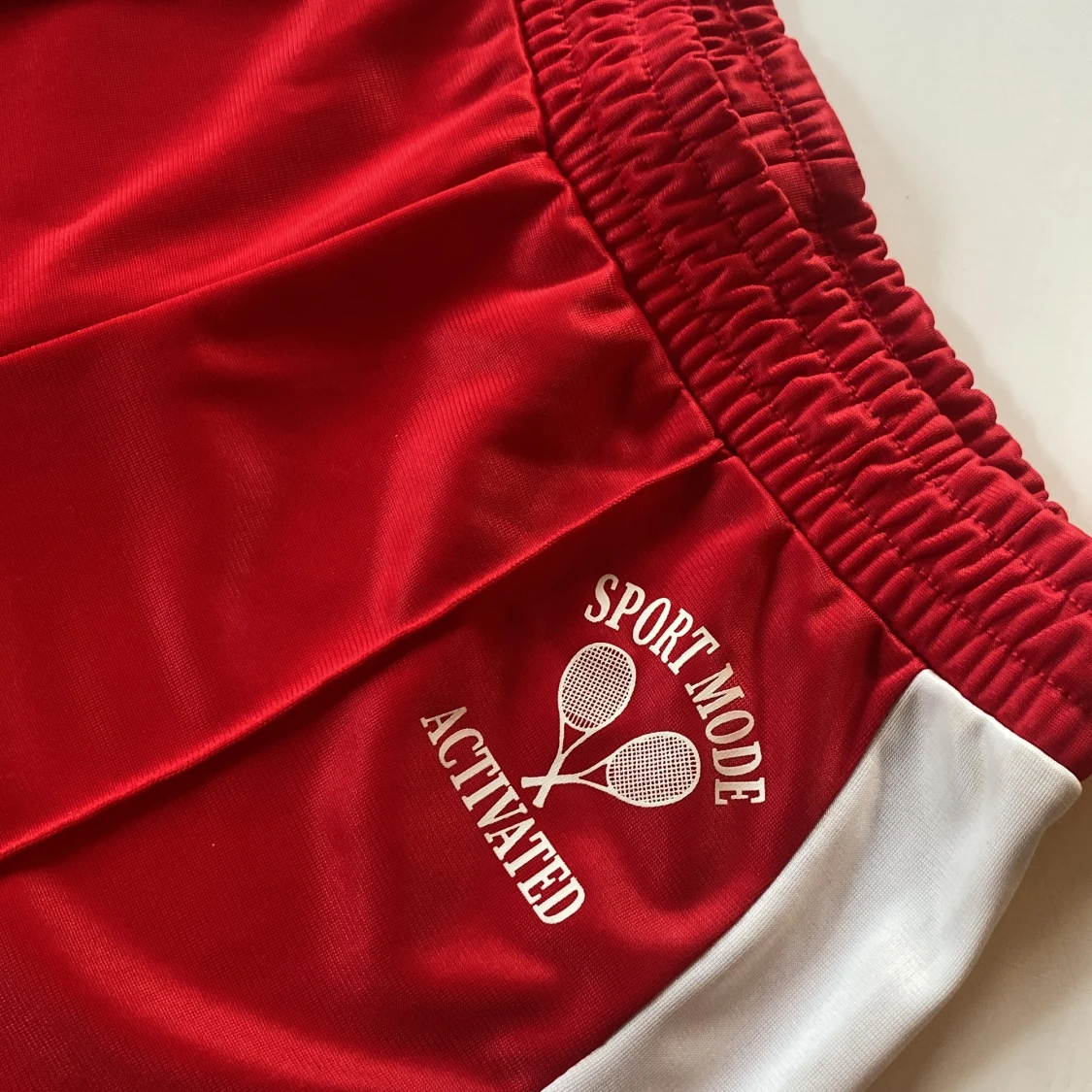 Röda sportiga byxor från H&M - 3