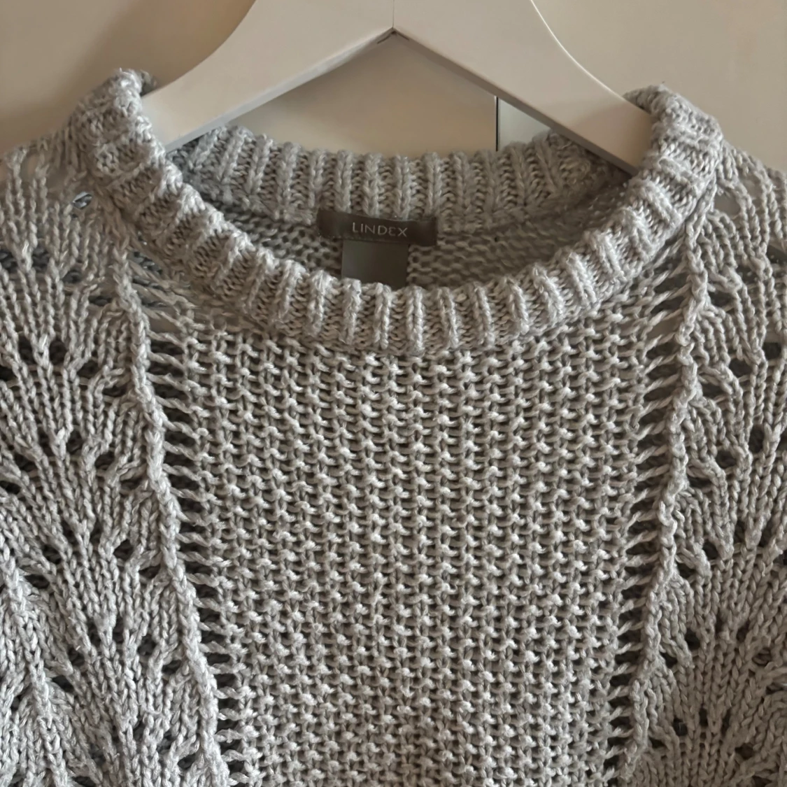 Grå stickad tröja från Lindex XS - 1