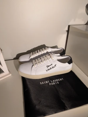 Saint Laurent Skor, Kvitto finns - Saint Laurent skor | Helt nya | Dustbag följer med | Kvitto finns