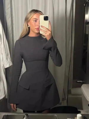 Eva Jonsson - Säljer då den inte gick att returnera.