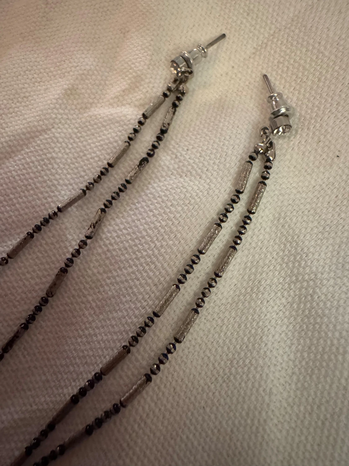 Långa silverfärgade kedjeörhängen - 2