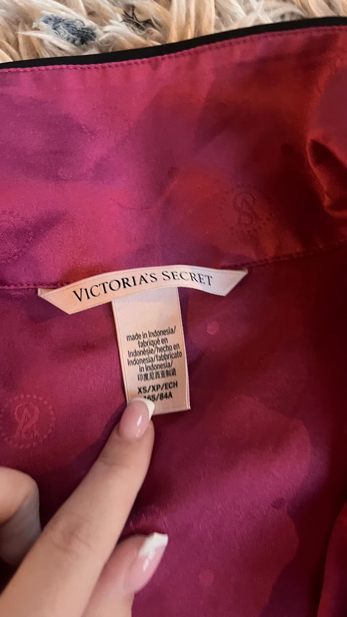 Mörkrosa satin set från Victoria's Secret XS - 2