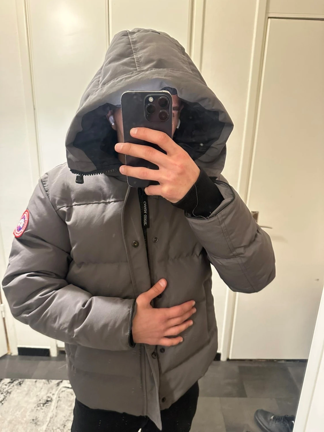 Grå Canada Goose dunjacka M