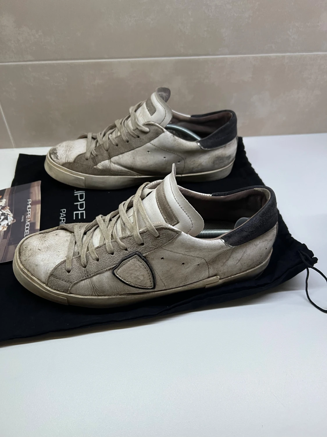 Philippe Model vita sneakers i skinn - 1