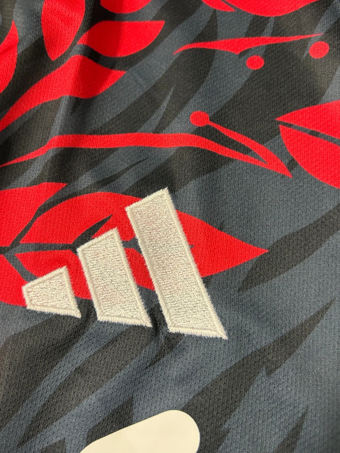 Liverpool x Adidas svart fotbollströja S - 6