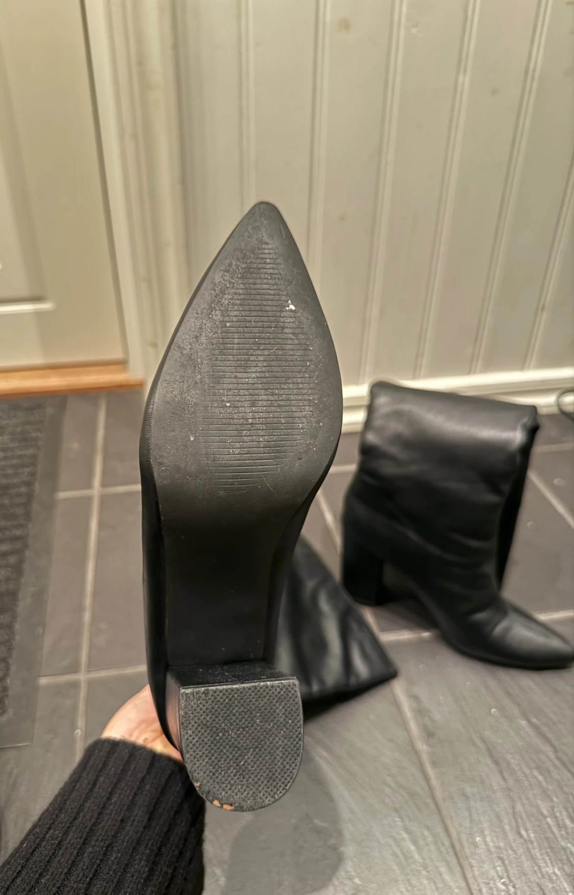 Svarta stövlar med klack - 91