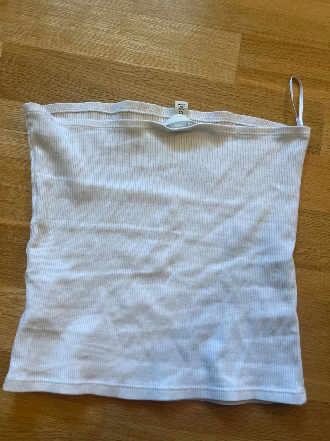 Vit ribbad tubtopp från H&M - 1