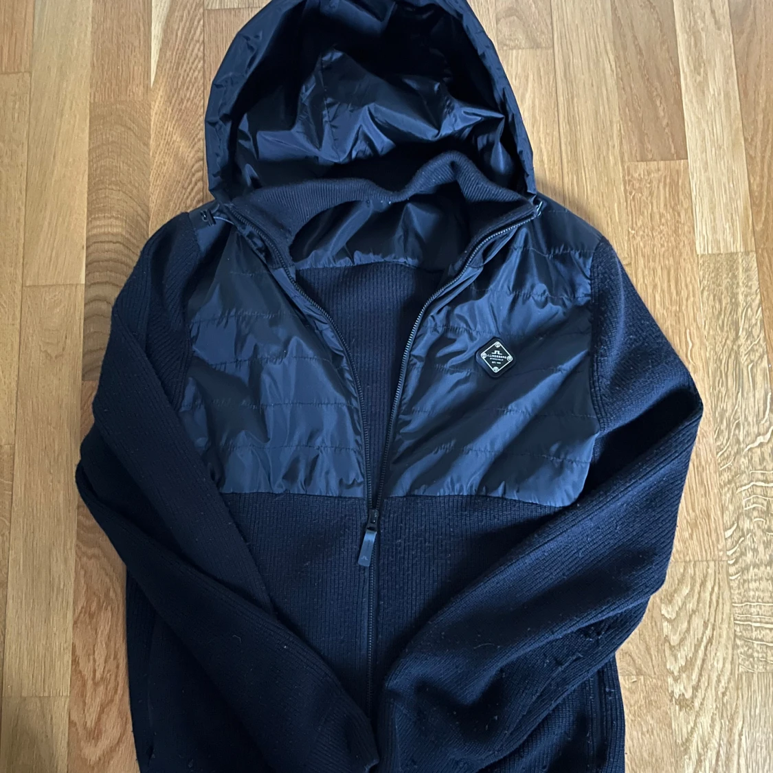 Cardigan från j Lindeberg  - 2