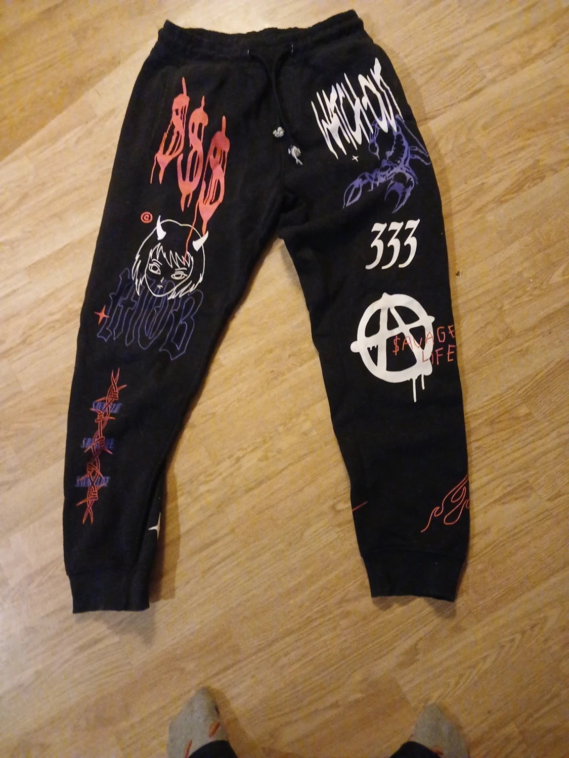 Svarta FSBN mjukisbyxor med tryck