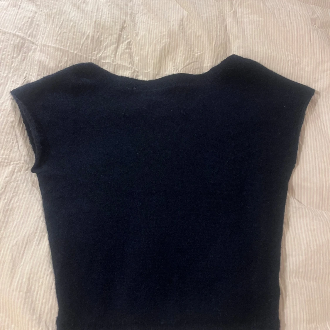 Mörkblå stickad offshoulder topp - 3