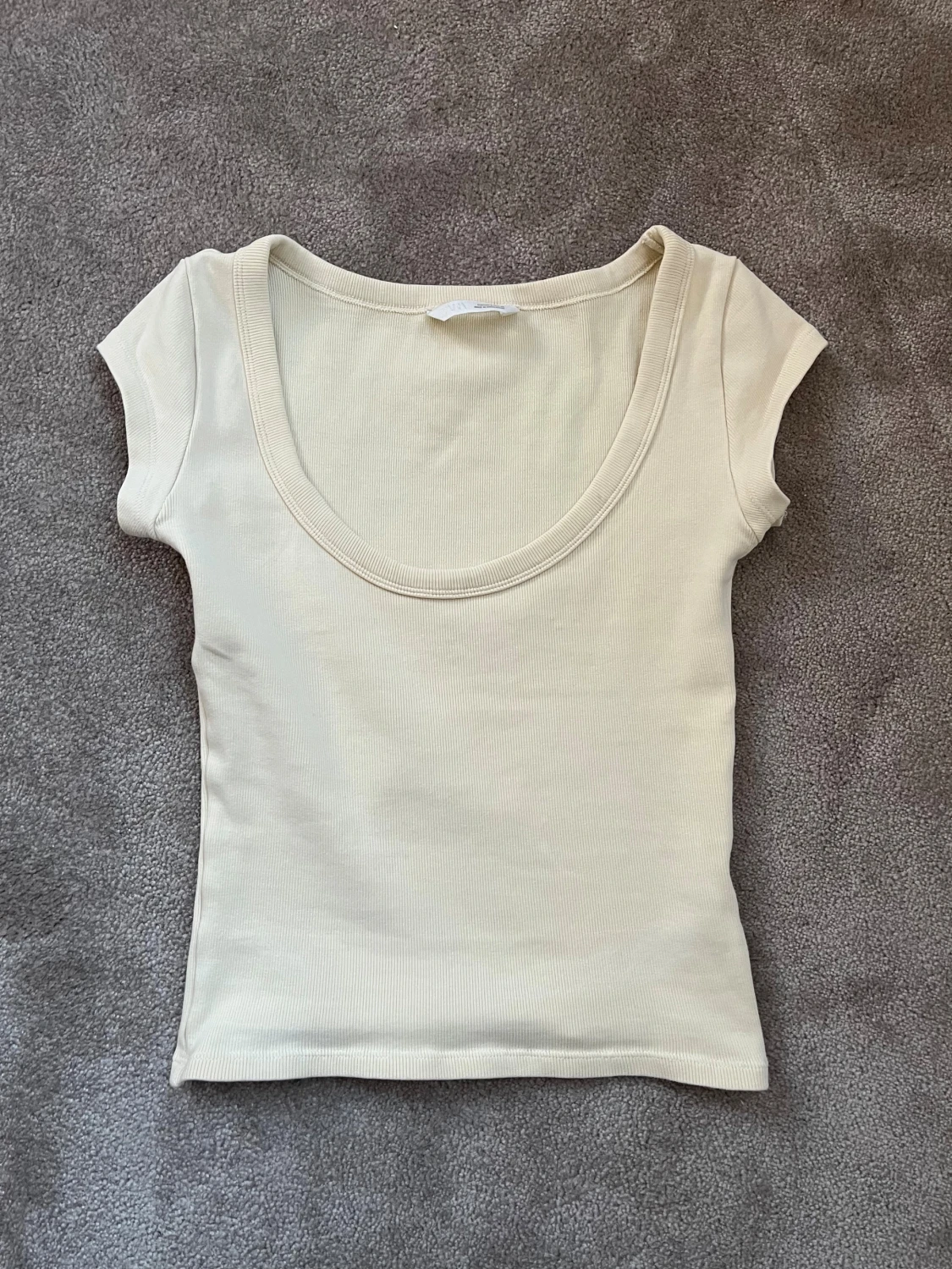 Ljusgul topp från Zara - 2