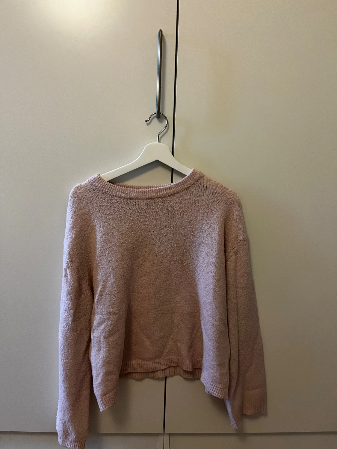 Ljusrosa stickad tröja från 157