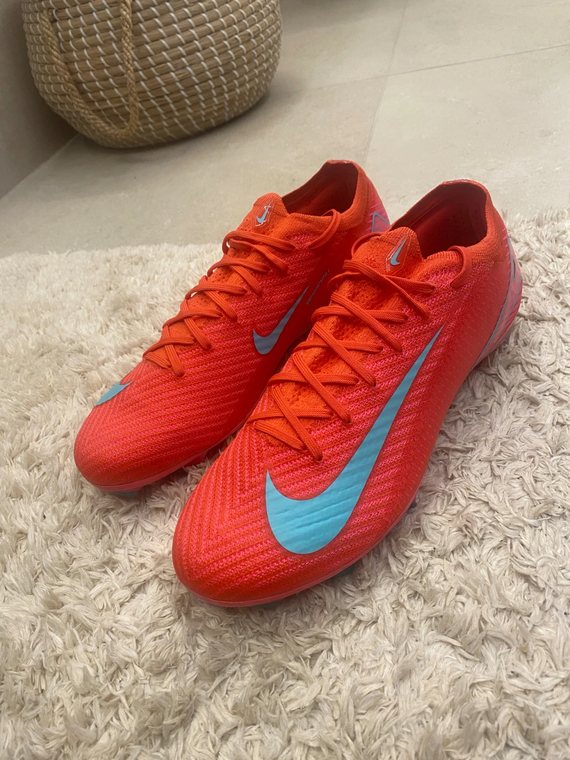 Nike Mercurial röda fotbollsskor - 1