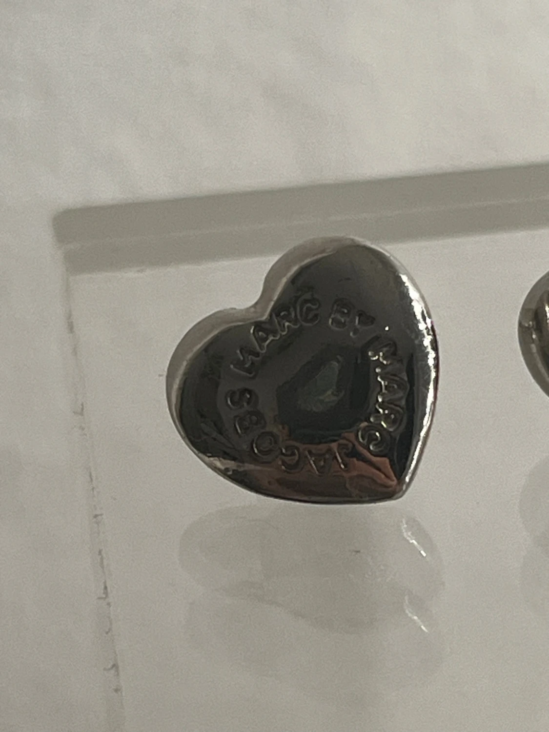 Silverfärgade hjärtörhängen Marc Jacobs - 2