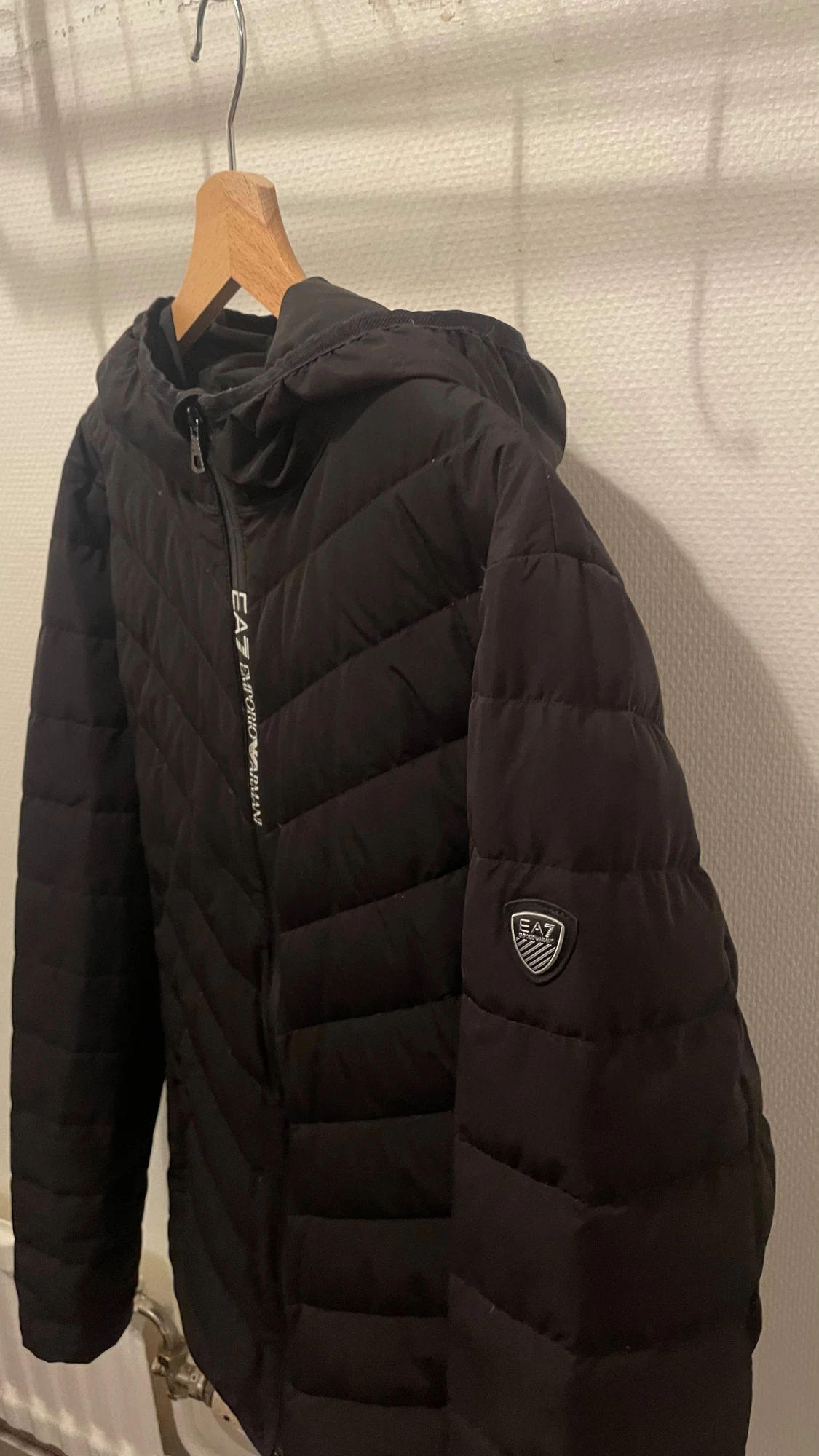 Svart pufferjacka från EA7 Emporio Armani - 1