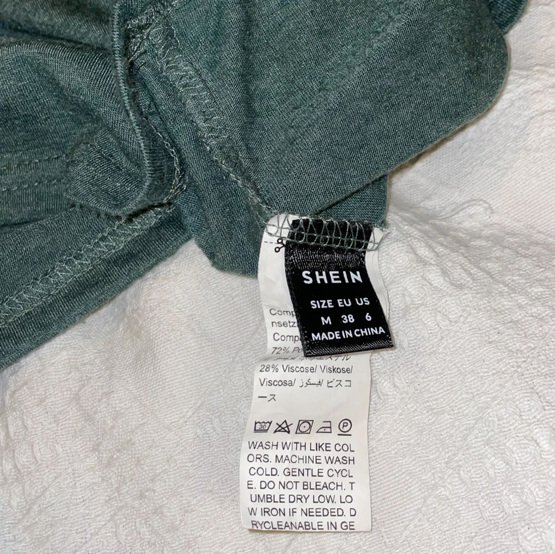 Grön långärmad blus med spets - 4