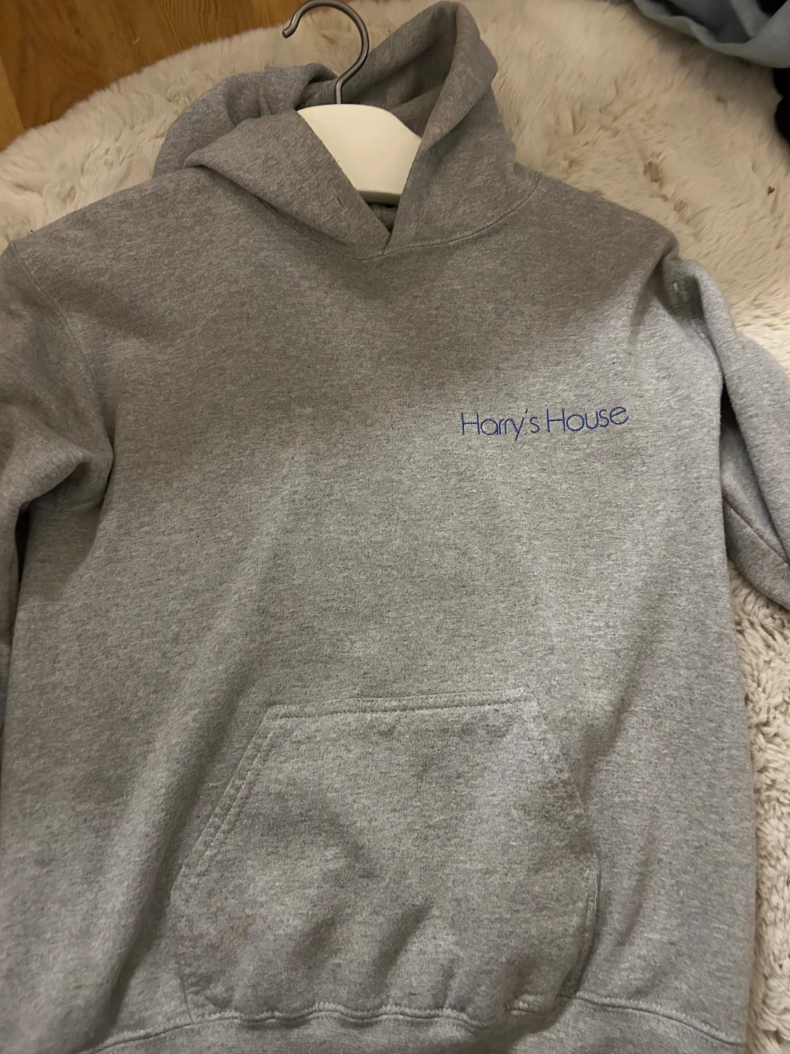 Grå harry styles - 1