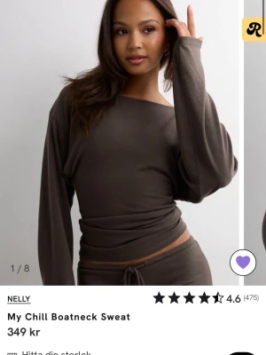 Brun mjukiströja från Nelly - Säljs då den ej används, som ny! Inga skador eller slitningar överhuvudtaget🤎 superskön och trendig, köptes för 349kr från Nelly hemsida🤎älskar denna! 