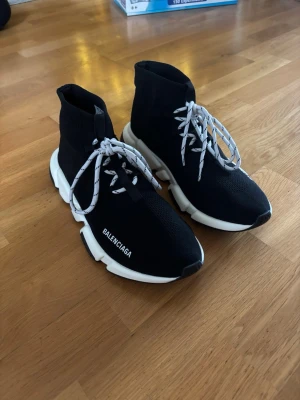 Balenciaga skor - Lite använda 7/10