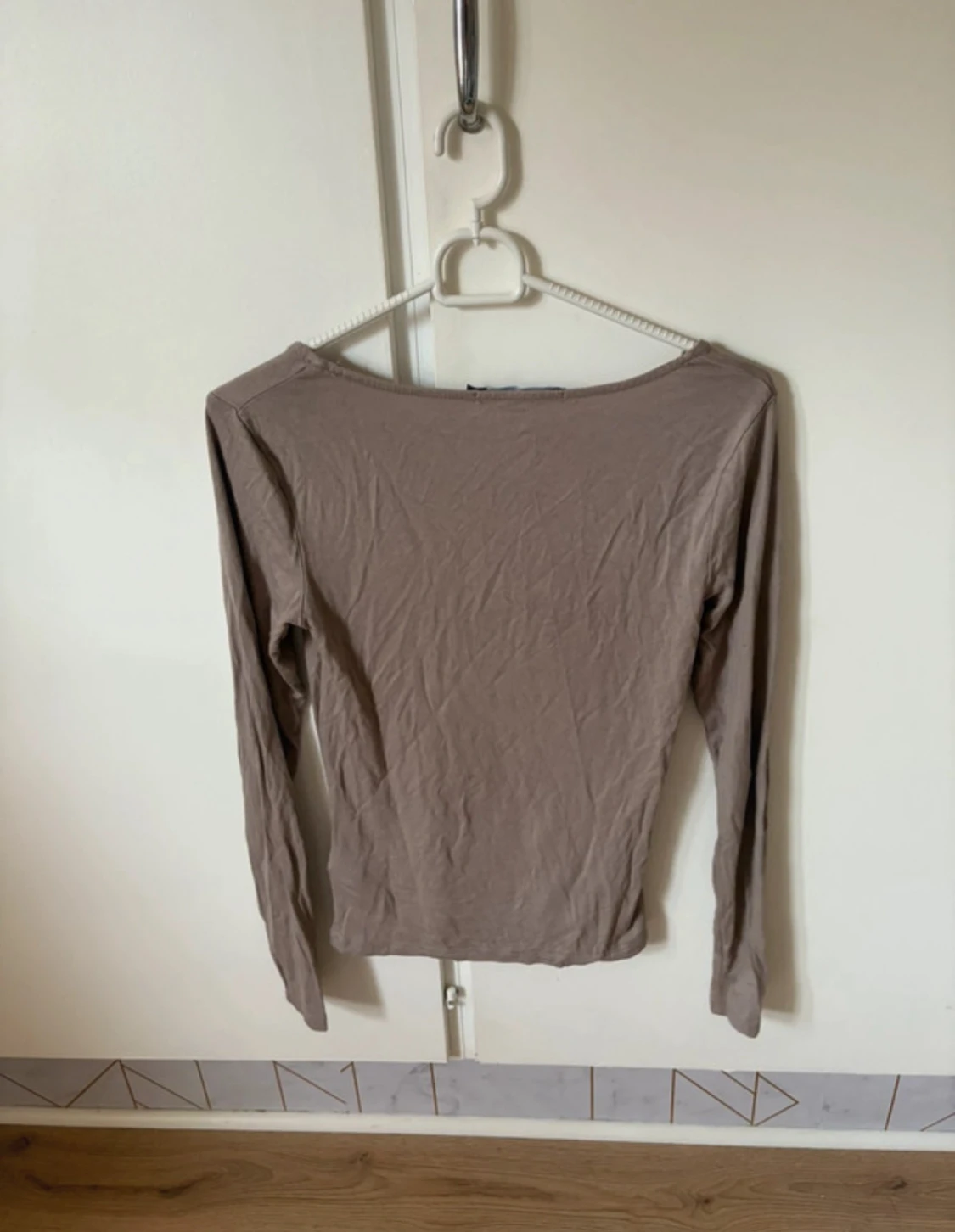 Beige långärmad topp  - 1