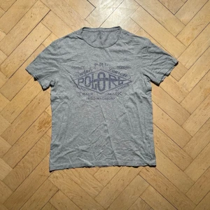 Polo Ralph lauren T-shirt - Bra skick inga defekter. Mått: Längd - 65,5 cm. Bredd - 48 cm. Skriv vid ytterligare frågor eller funderingar🤝