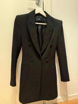 Kavaj - Som ny, endast haft någon gång 