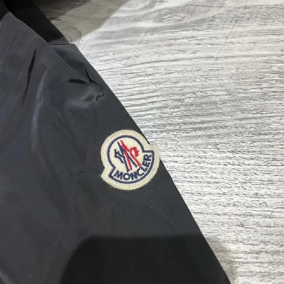  Moncler vindjacka  - 1