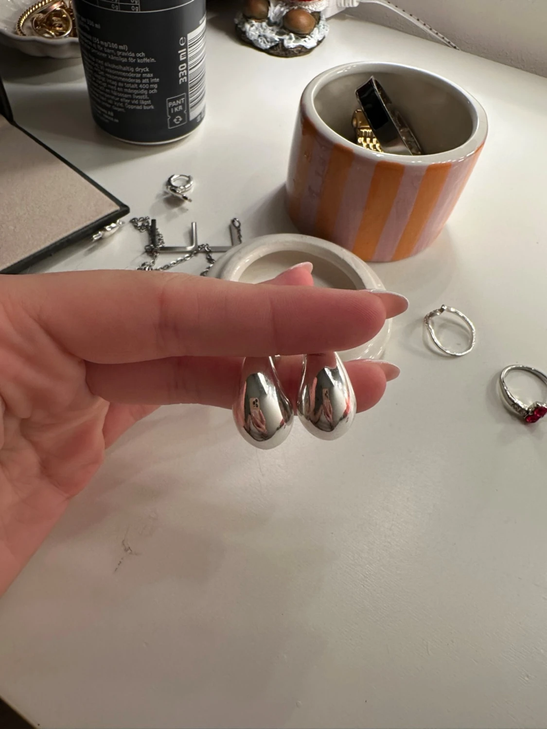 Silverfärgad droppformad väst - 2