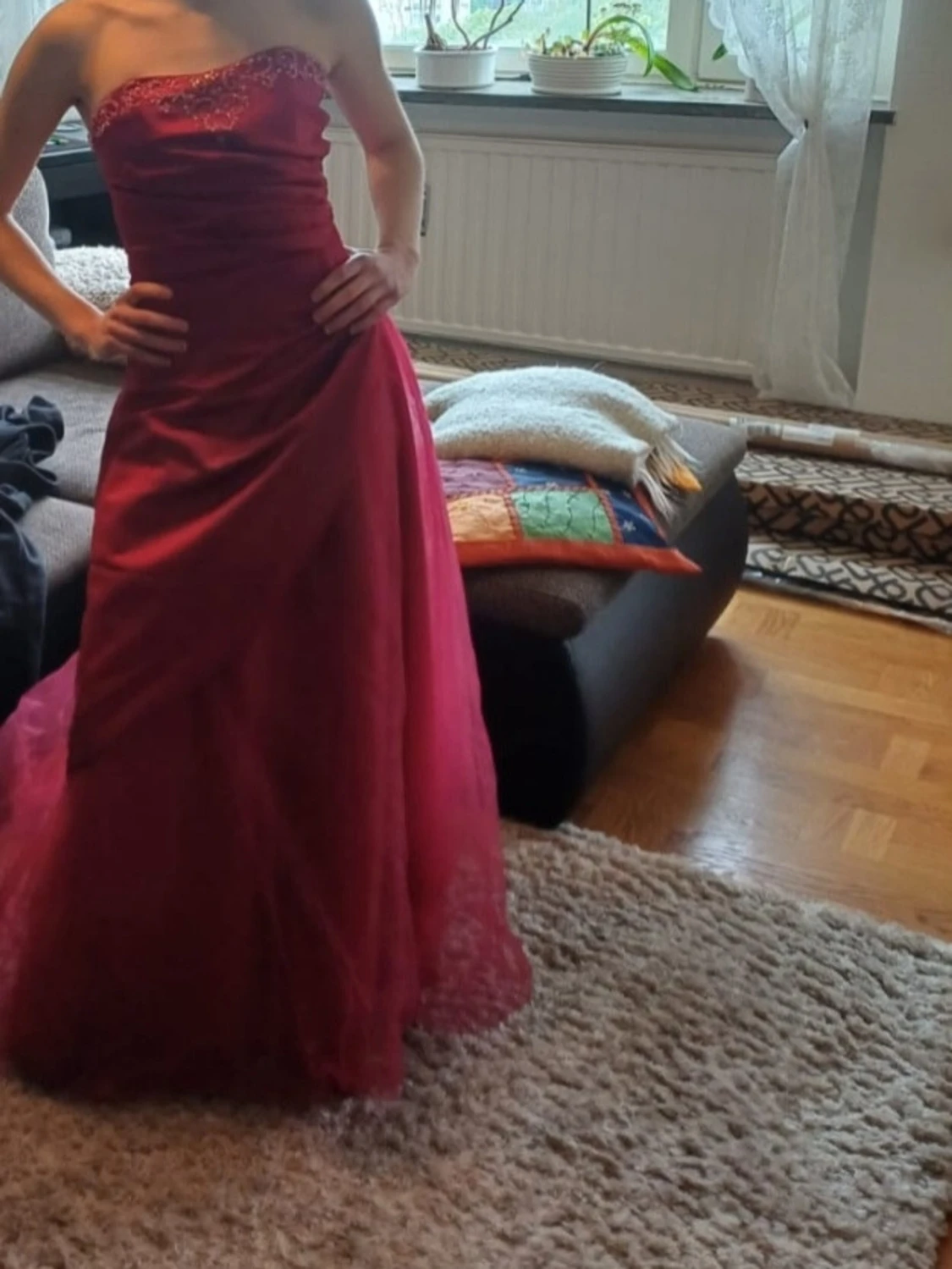 Vinröd balklänning - 1