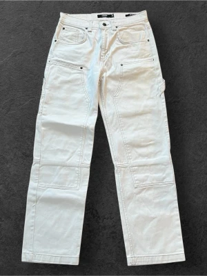 Vita cargo jeans|Jaded London skate fit W28L30 - Riktigt snygga. Aldrig använda 