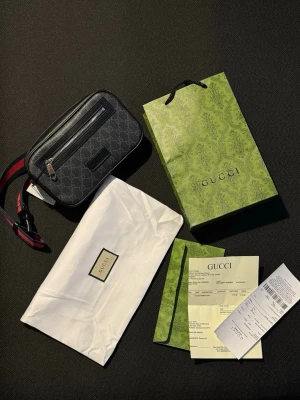 Gg väska  - Helt nya du får med allt som finns på bilden 