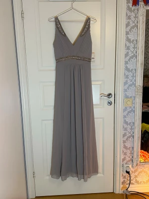 Långklänning  - En fin långklänning