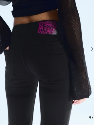 Cheap monday jeans  - Säljer dessa cheap monday jeansen från weekday då de var för små i midjan för mig men glömde skicka tillbaka. Helt oanvända med lapparna kvar. Storlek 25/30 