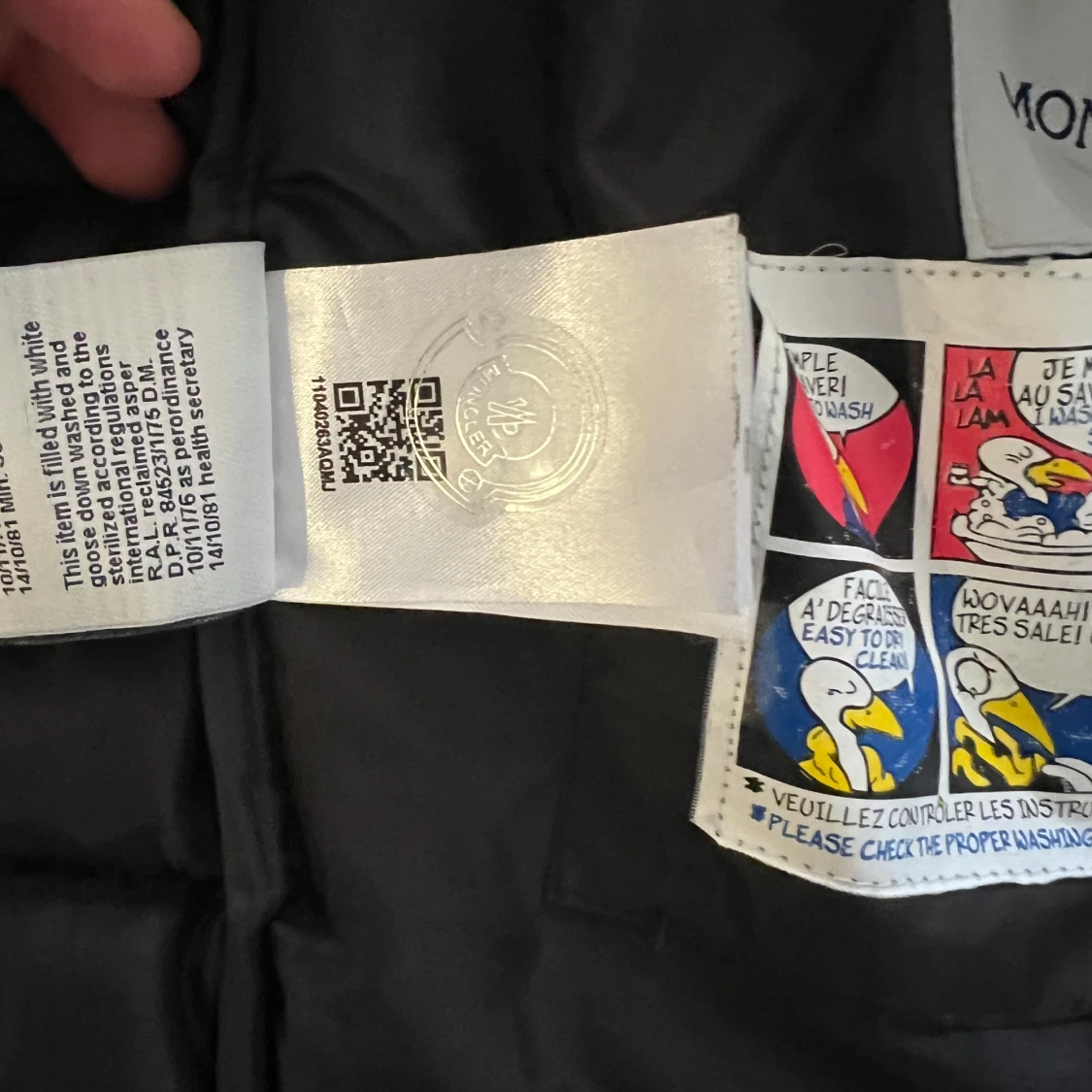 Svart väst från Moncler med luva  - 3