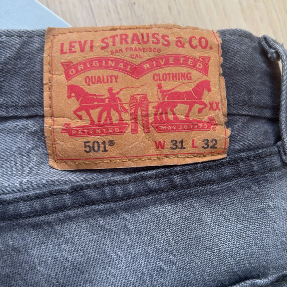 Grå Levi's 501 jeans W31 L32 - 2