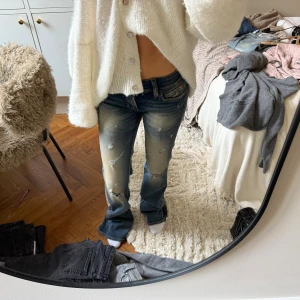 Lågmidjade jeans  - Super fina och coola jeans 🩷Passar 32 och 34