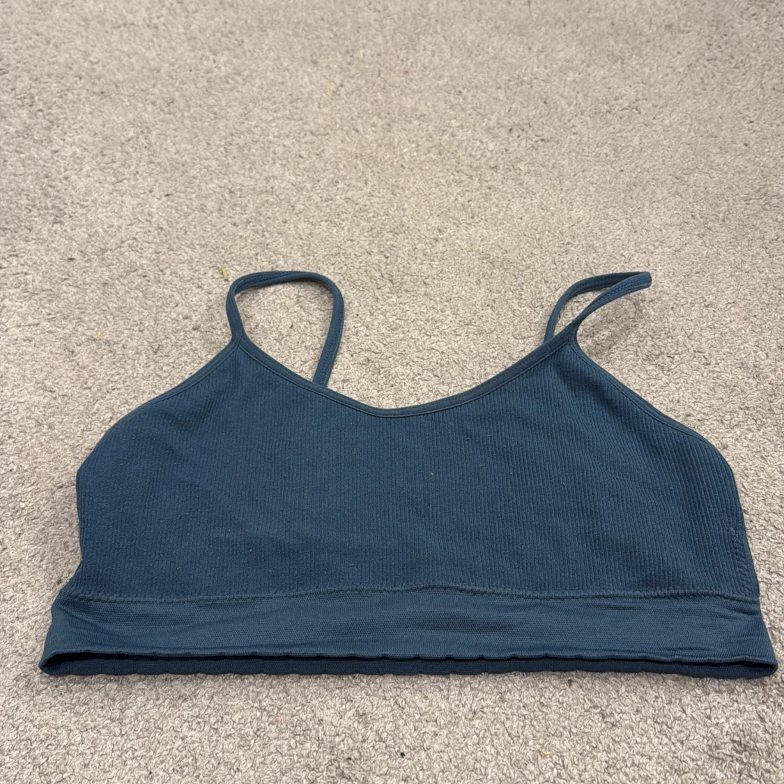 Mörkblå ribbad topp