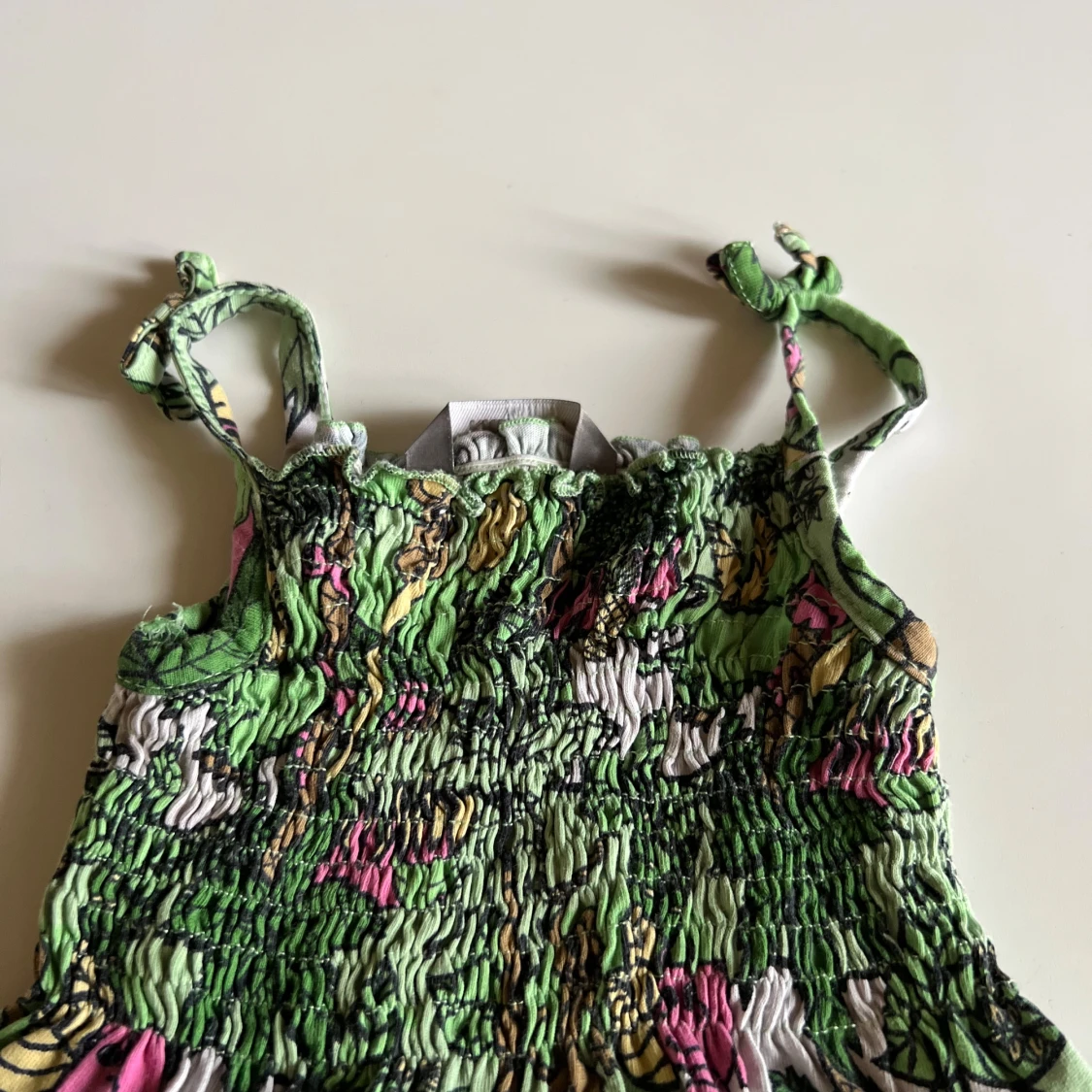 Grön djungelklänning från Kappahl Kids - 4