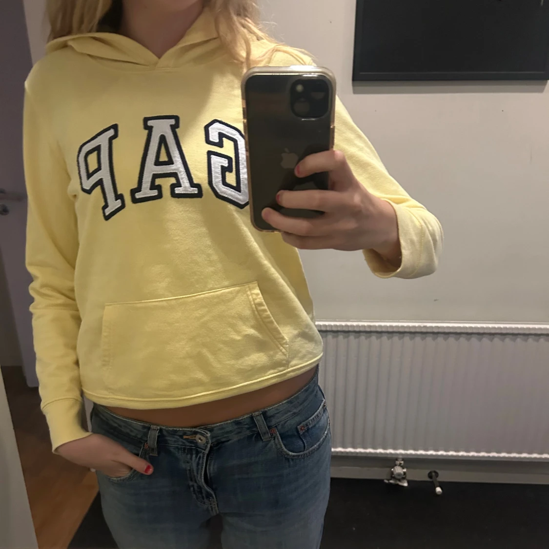 Gul hoodie från GAP med huva - 1